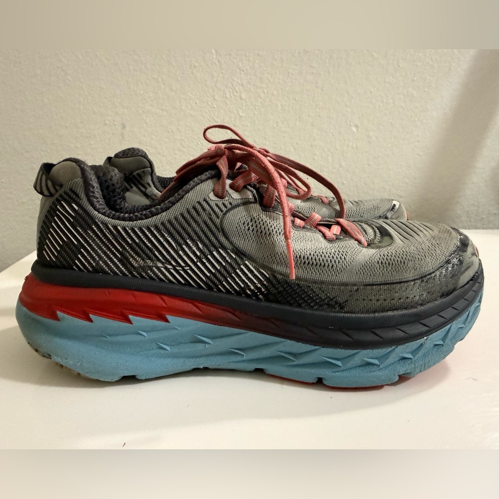 Hoka  Bondi 5 One One Women's Gray Athletic Shoe with Coral Laces and Light Blue